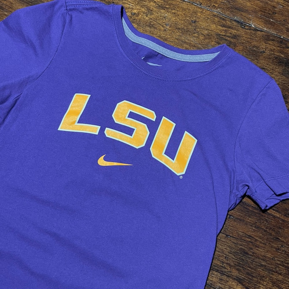 Nike LSU Tigers Shirt Womens Size M Purple NCAA College Nike Slim‎ Fit Game Day - Picture 3 of 6